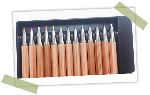高級国産色鉛筆芯は自由自在に色を作れます。